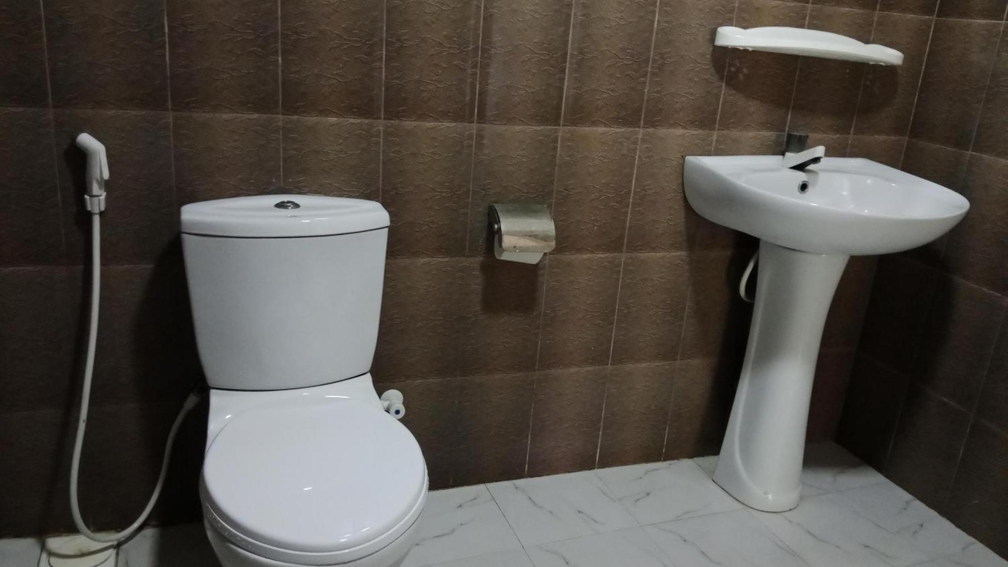 Chanaka Holiday Inn Сигирия Екстериор снимка